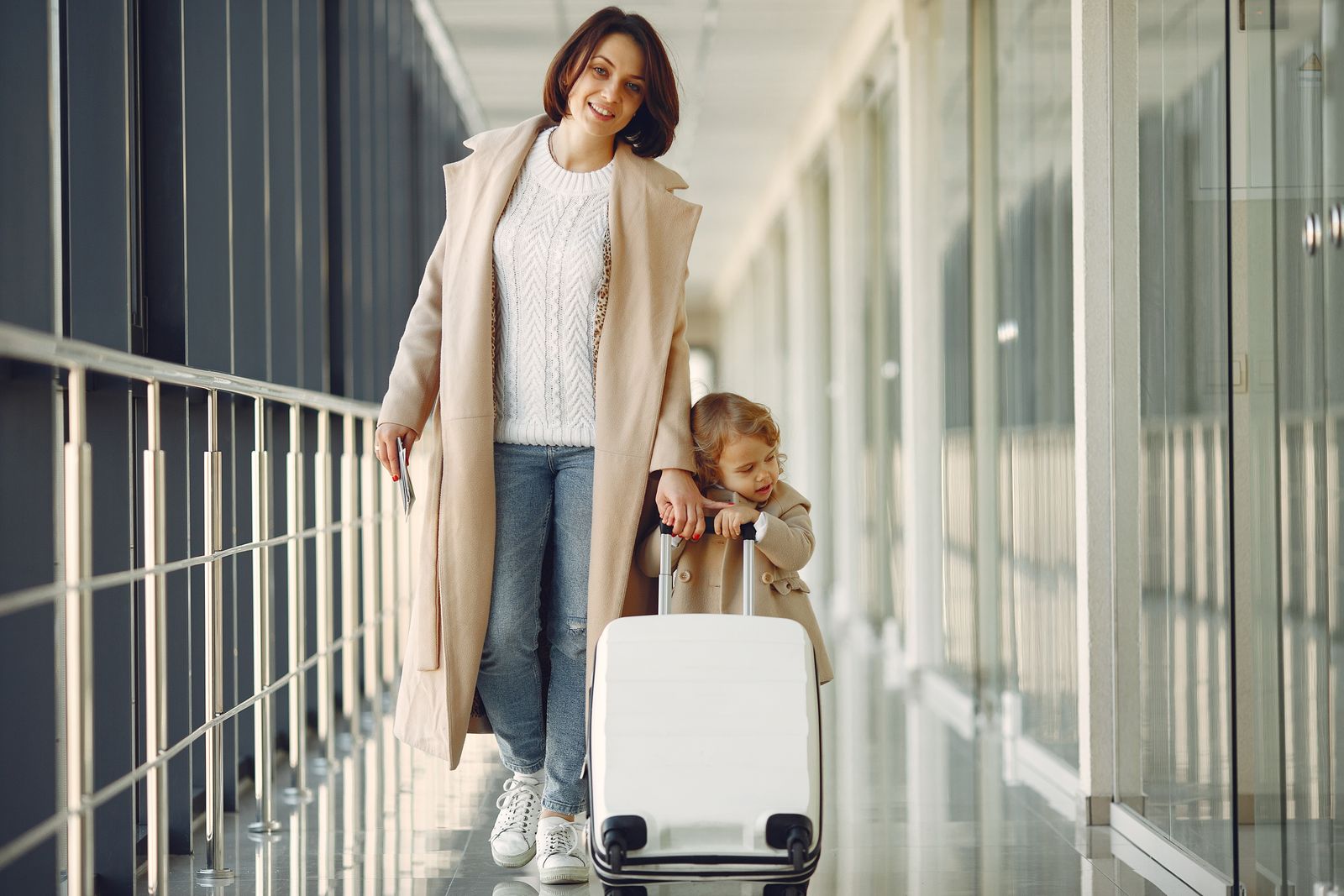 Flight Delayed With Kids: What to Do First and What the Airline Owes You (2026)